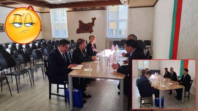 "Възраждане" отново се срещна с другарката Митрофанова, за да стопли връзката с Москва
