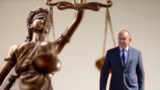 Конституционният съд образува дело по искане на президента Радев (видео)