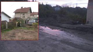 Ремонт остави хора в Софийско без достъп до домовете им (виде)