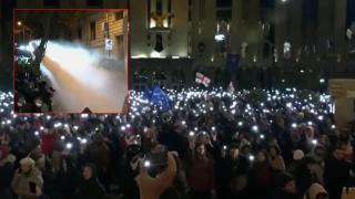 Хиляди грузинци се обявиха против спирането на преговорите за членство в ЕС (видео)