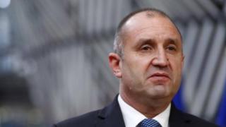 Радев настоява депутатите да изберат председател на Народното събрание 