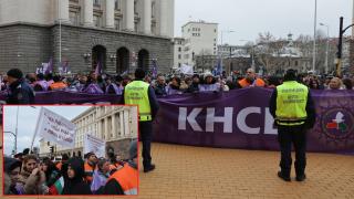 Масов протест на миньори заради нов данък, който може да съсипе бранша
