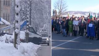 Недоволни блокираха главен път заради липсата на ток пореден ден (видео)