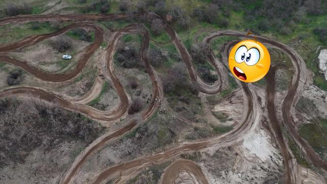 Откриха незаконна мотописта в защитена местност край Варна (видео)