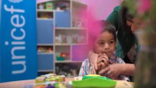 UNICEF помогна на 4-годишно момче да се социализира в детската градина (видео)