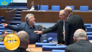Отново махленски подхвърляния между депутати в парламента (видео)