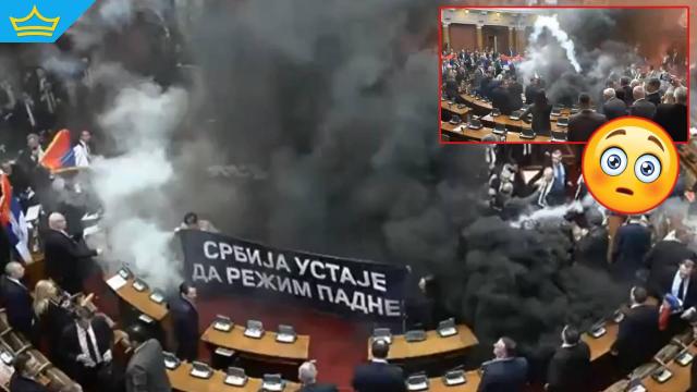 Хаос и хвърляне на димки в сръбския парламент, има пострадали (видео)
