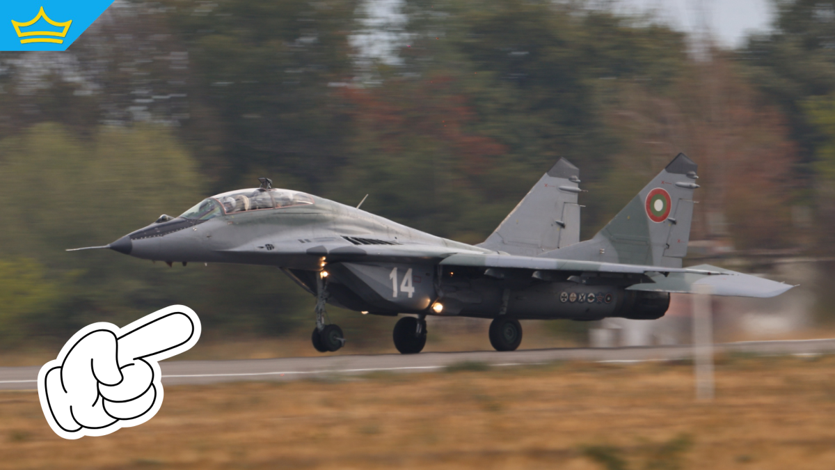  Първият F-16 кацна на родна земя (видео)