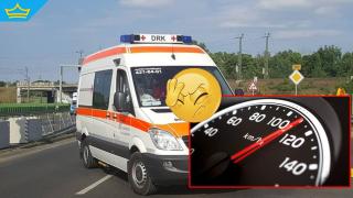 Абсурд по български: Линейки се сдобиха с глоби за превишена скорост (видео)