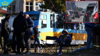 Столичани остават без градски транспорт и през уикенда (видео)