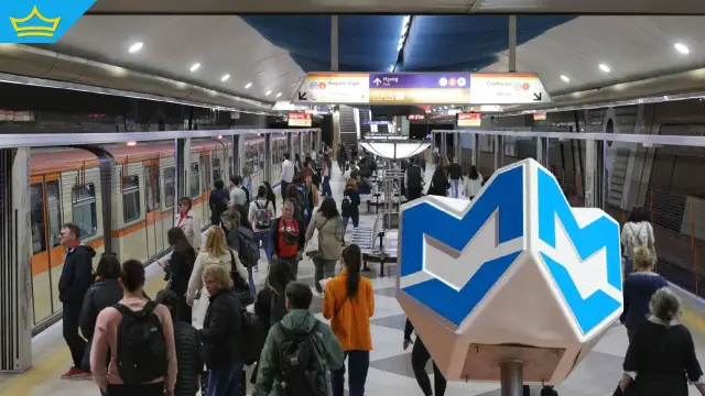 Метрото се задъхва, но ще работи и в събота