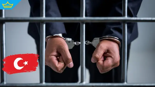В Истанбул започна акция срещу десетки общинари по обвинения в корупция