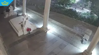 Има задържан за поредното оскверняване на гробовете на патриарх Неофит и екзарх Йосиф