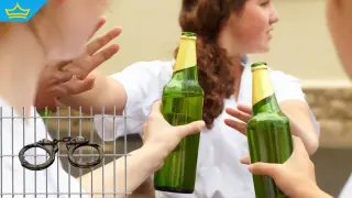 Възрастна жена продавала водка на деца в Ракитово - задържаха я