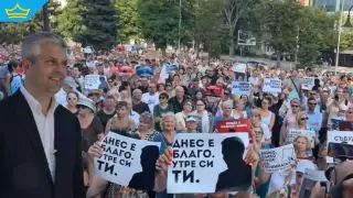 На живо: Варна излиза на протест след задържането на кмета (видео)