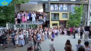 На живо: Протест срещу насилието над родилки и контрапротест се провеждат пред "Майчин дом" в София (видео)