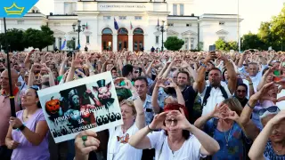 "Правим каквото си искаме, а вие си викайте...": Как показаха среден пръст на гражданите на България