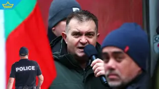 Служители на МВР и ДАНС опитаха да влязат в офиса на БОЕЦ (видео)