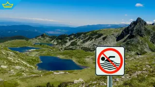 Чужденци продължават да се къпят в Рилските езера въпреки забраната (видео)