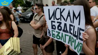 Три законопроекта за заплатите на младите лекари минаха на първо четене (видео)