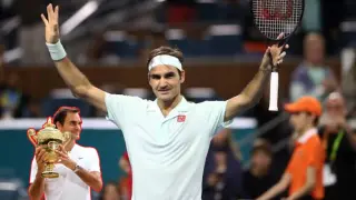 Федерер се завръща на корта