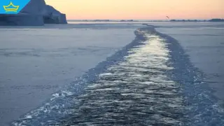 Езеро от топящ се лед застрашава стабилността на един от най-големите ледници в Гренландия