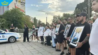 Бдение в памет на жертвите на катастрофи организираха от "Ангели на пътя" (видео)