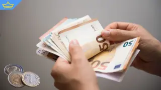 От 1 януари 2026 г. заплатите ще се изчисляват и изплащат само в евро (видео)