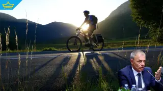 Бивш просветен министър “целуна асфалта“, докато кара колело заради лоша инфраструктура (видео)