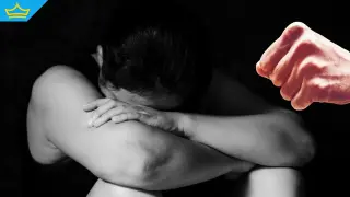 Обвиниха мъж за побой и закана за убийство на майка си и нейна съседка