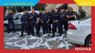 Протест с искане на оставката на Даниел Митов (РЕПОРТАЖ)