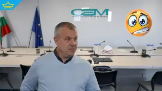 Кошлуков води двойна игра - едновременно оспорва и участва в конкурса за нов директор на БНТ