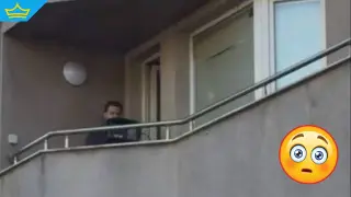 Заснеха мъж да засича скорост с мобилна камера от терасата на апартамент в София - оказа се фирма за камери, а не полицай