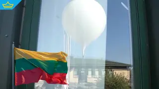 Литва затвори границата с Беларус заради балони с контрабанда (видео)