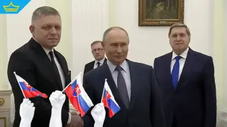 Хиляди излязоха на протест в Братислава срещу проруския премиер Роберт Фицо