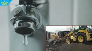 Спукан водопровод остави Асеновград без вода, а ремонтът се бави заради построена върху него къща (видео)