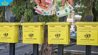 Докато "Български пощи" протестира за заплати, директорът взима над 7600 евро месечно