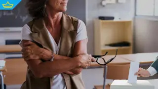 Отстраняват учителка в Угърчин заради политическа агитация в училище