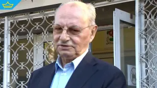 Ахмед Доган гласува в столично училище с призив за повече държавност (видео)