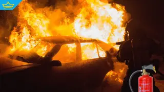 Два автомобила на бивш окръжен прокурор изгоряха при палеж в Търговище