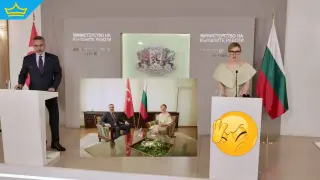 Голо рамо на официална среща: роклята на външната министърка предизвика дебат