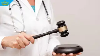Пациент осъди хирург за 300 000 лева след парализираща го операция