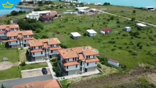 Инфраструктурен спор остави собственици край Царево с ограничен достъп до собствените им жилища (видео)