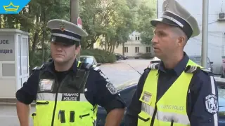„Детето е герой“: Полицаите разказаха как 12-годишното момиче предотврати трагедия на АМ „Струма“ (видео)