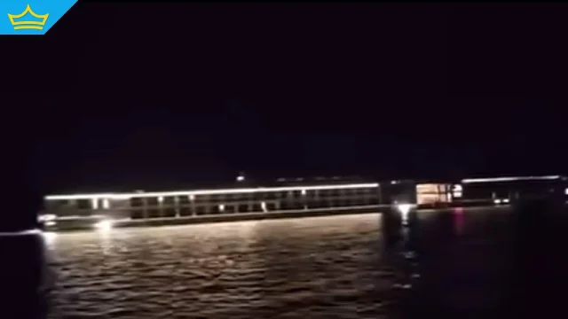 Круизен кораб с 238 души на борда заседна в Дунав на път към Видин (видео)