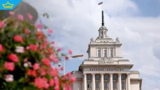 Депутатите съкратиха лятната си ваканция с осем дни