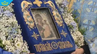 Заради големия интерес: Хавайската чудотворна икона остава още ден в София (видео)