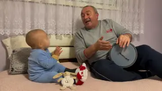 Ето как банкетна култура се възпитава от ранна детска възраст (видео)