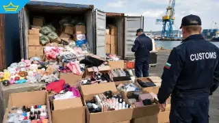 От играчки до козметика: Унищожиха 56 000 ментета от Китай (видео)