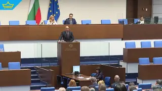 Радев: „Лукойл“ има суровина до средата на декември, няма място за паника